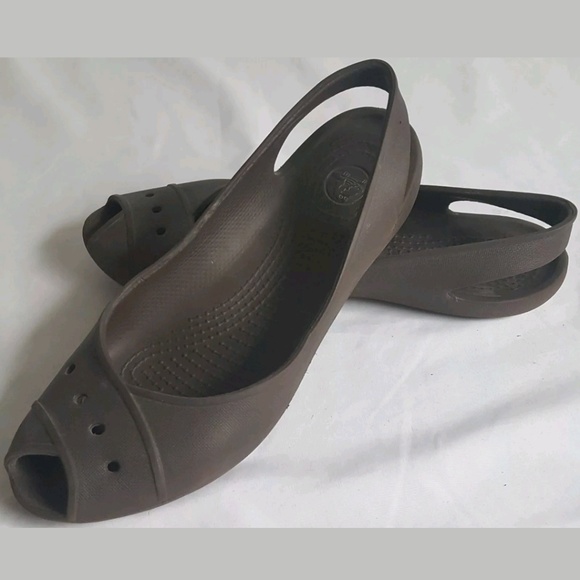 crocs open toe flats